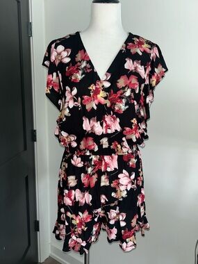 Umgee M Black Floral V-Neck rayon shorts Romper with Pink & Red Flowers